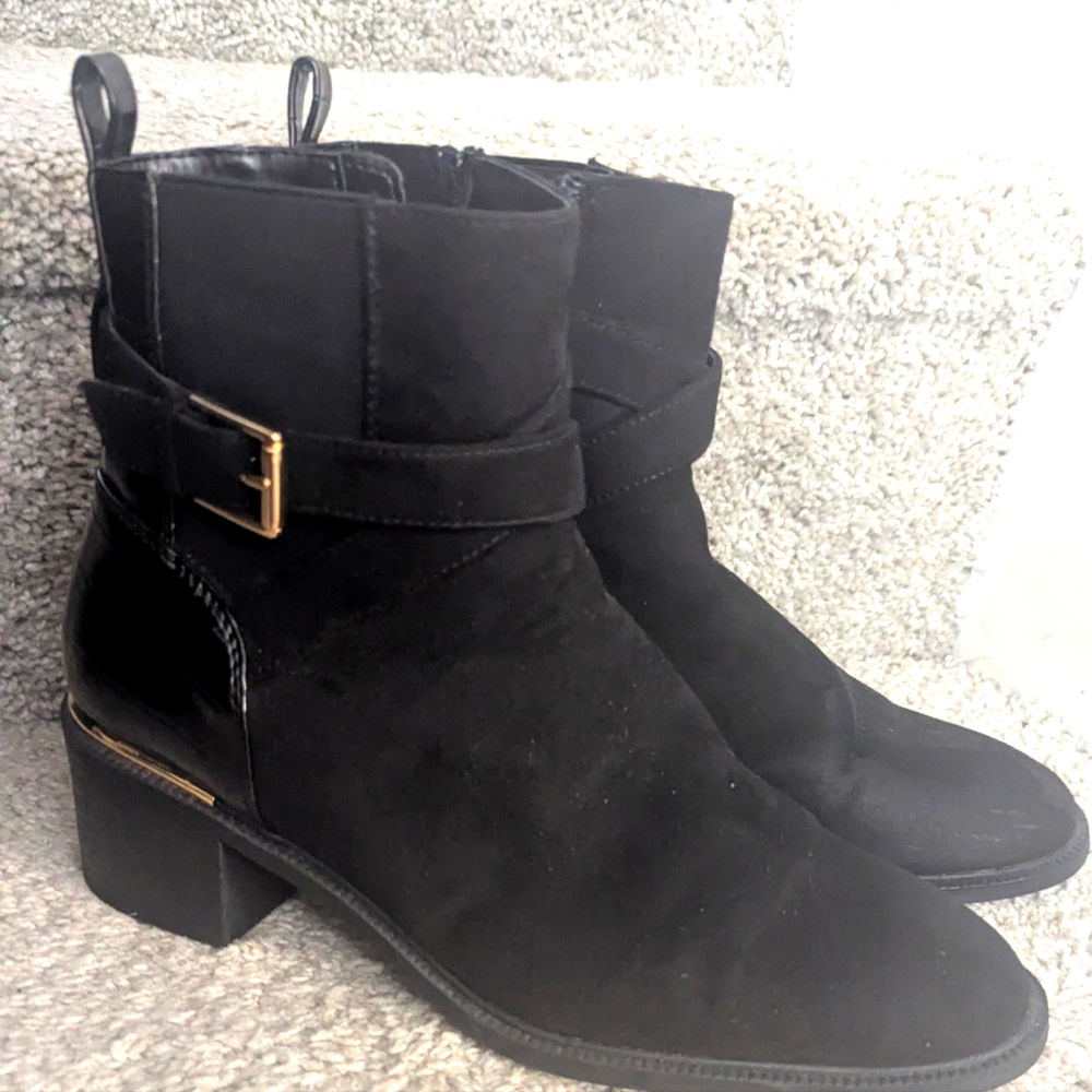 Liz Claiborne Emberly Stacked Heel Chelsea Boots Memory Foam/Size 8.5 Black